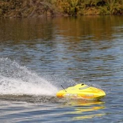Proboat Recoil 26" RTR Self-Righting Brushless Deep-V Boat -Remote Control Toys pro boat prb08022 03